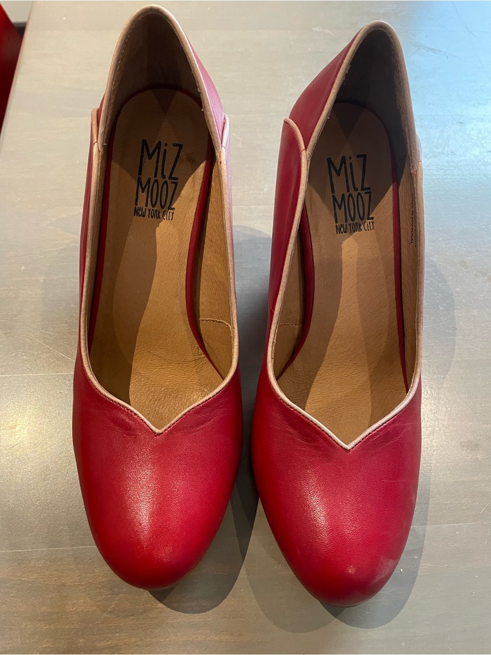 Miz Mooz Red Leather Scalloped Trim Pumps